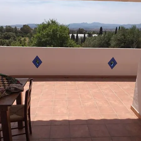 לינה וארוחת בוקר Daillu אולביה