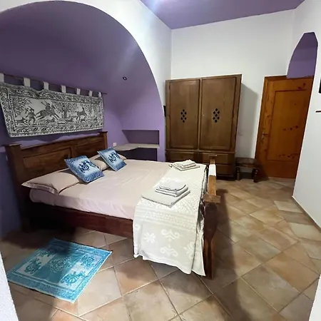 Daillu Bed & Breakfast *