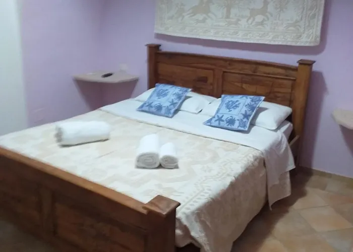Bed & Breakfast Daillu 3*